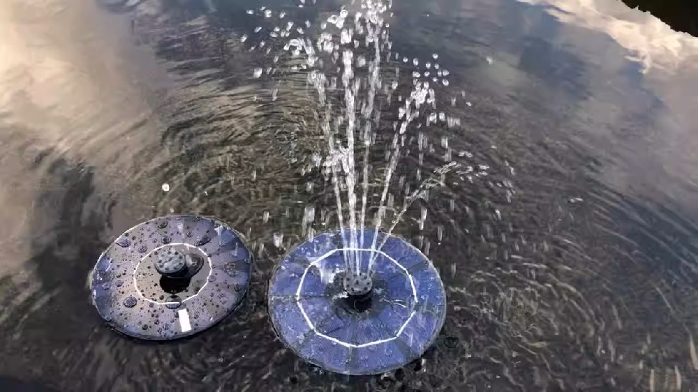 太陽(yáng)能水泵以其機(jī)械特性好、調(diào)速范圍寬、起動(dòng)轉(zhuǎn)矩大、運(yùn)行效率高、控制簡(jiǎn)單等優(yōu)點(diǎn)在運(yùn)動(dòng)控制系統(tǒng)中得到了廣泛的應(yīng)用